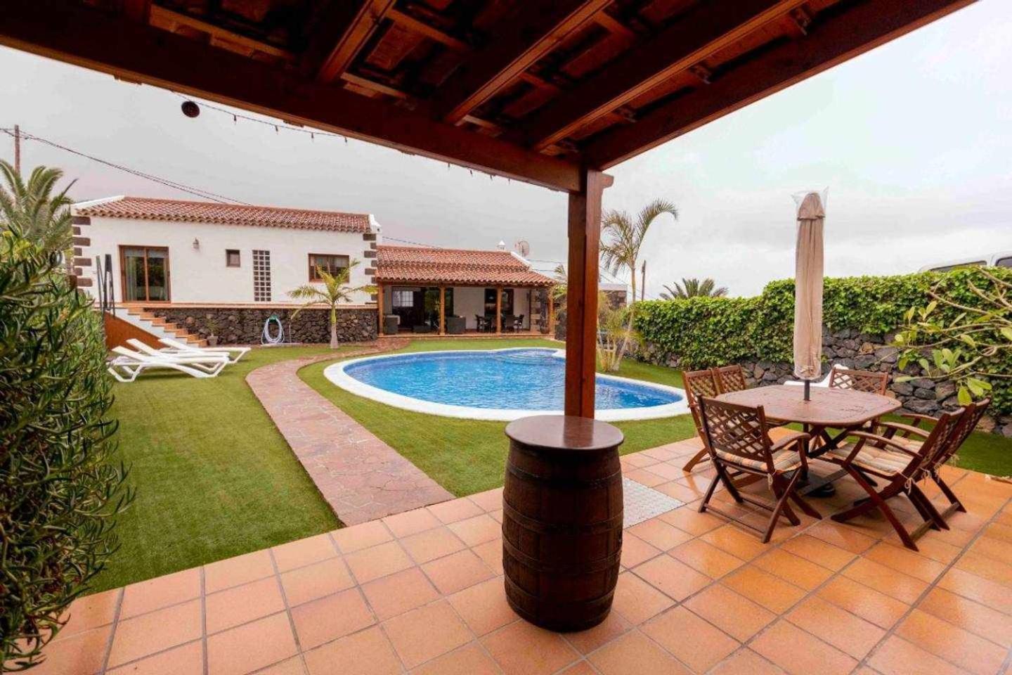 Villamocanes Frontera Exterior photo